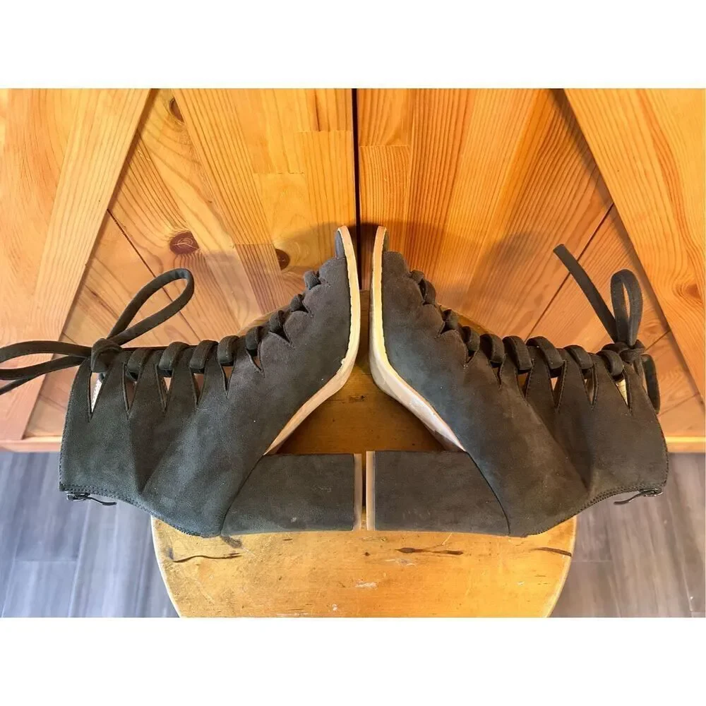 SODA Suede Laced Up Heels Olive Size 7.5